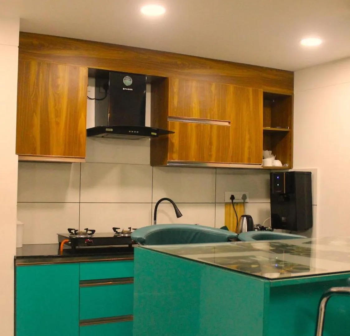 Vantage Dew Palace By Livnstay Thiruvananthapuram Apartment